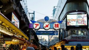 Retail's Next Frontier Experiential Selling Brings Footfall