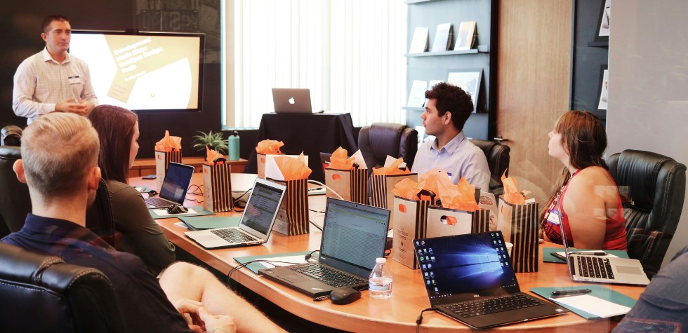 How Plug-and-Play Platforms Are Rewriting Enterprise Tech